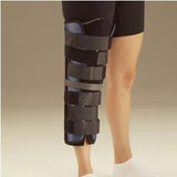 DeRoyal Tietex Tri-panel Knee Immobilizer Universal, 16" L, 12" to 24" Circumference
